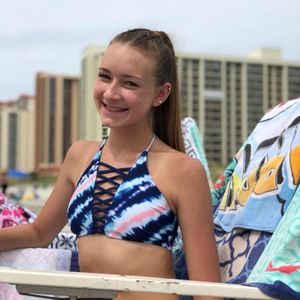 Meet your Posher, Brooke